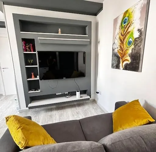 Elegant Penthouse In St Julians Stj28
