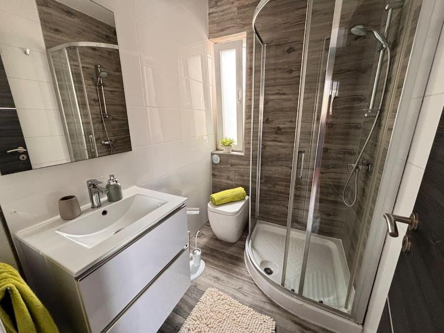 Elegant Penthouse In St Julians Stj28 Apartment Saint Julian's