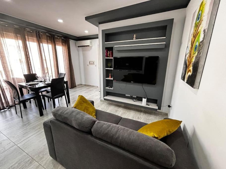 Elegant Penthouse In St Julians Stj28 Apartment